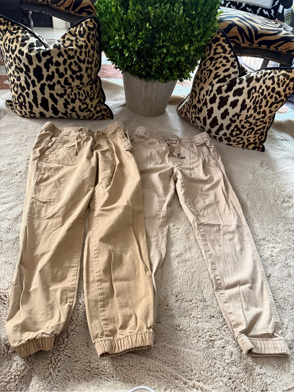 GAP Bundle Men’s Small Drawstring Jogger Pants -LIKE NEW